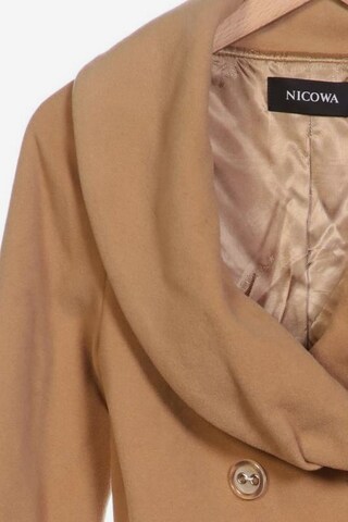 Nicowa Jacket & Coat in M in Beige