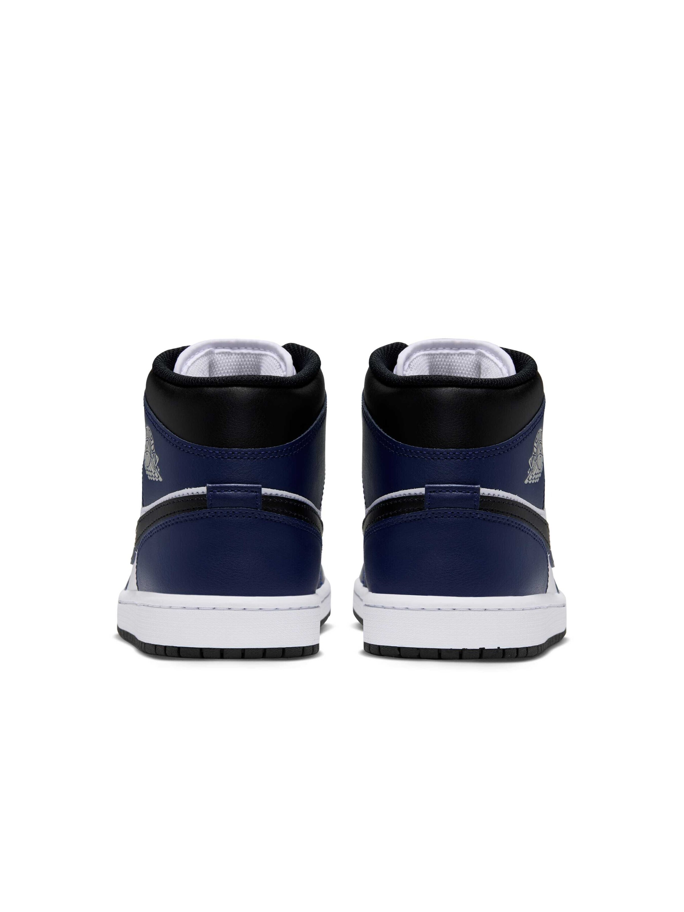 NIKE Športni čevelj 'Air Jordan 1' | bela barva