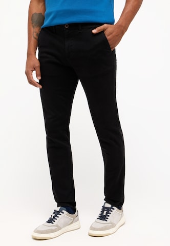 MUSTANG Regular Chino Pants in Black: front