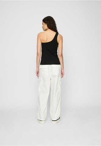 Top 'Abbey ' di Brandit in nero