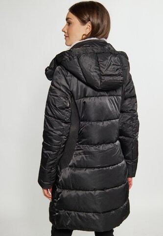 Cappotto invernale di faina in nero