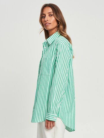 Calli - Blusa em verde