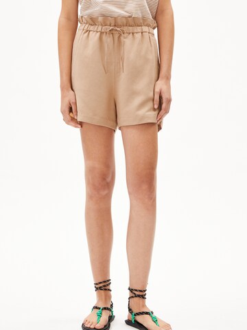 ARMEDANGELS Loose fit Trousers in Beige: front