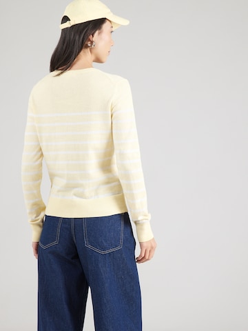 GAP Вязаная кофта в Желтый: сзади