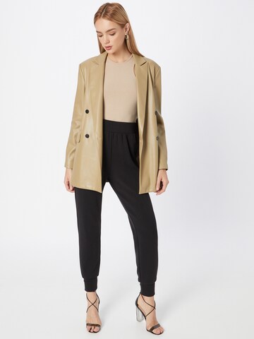 SELECTED FEMME Tapered Byxa 'TENNY' i svart