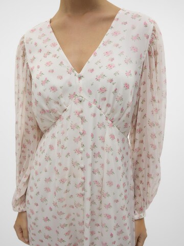 Robe-chemise 'VMSmilla' VERO MODA en blanc