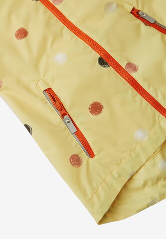 Reima Toiminnallinen takki 'Anise' värissä keltainen