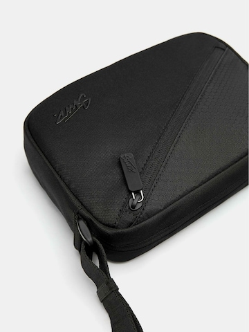 Pull&Bear Válltáska 'STWD' - fekete