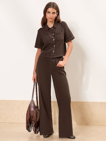 Lipsy Blouse in Bruin