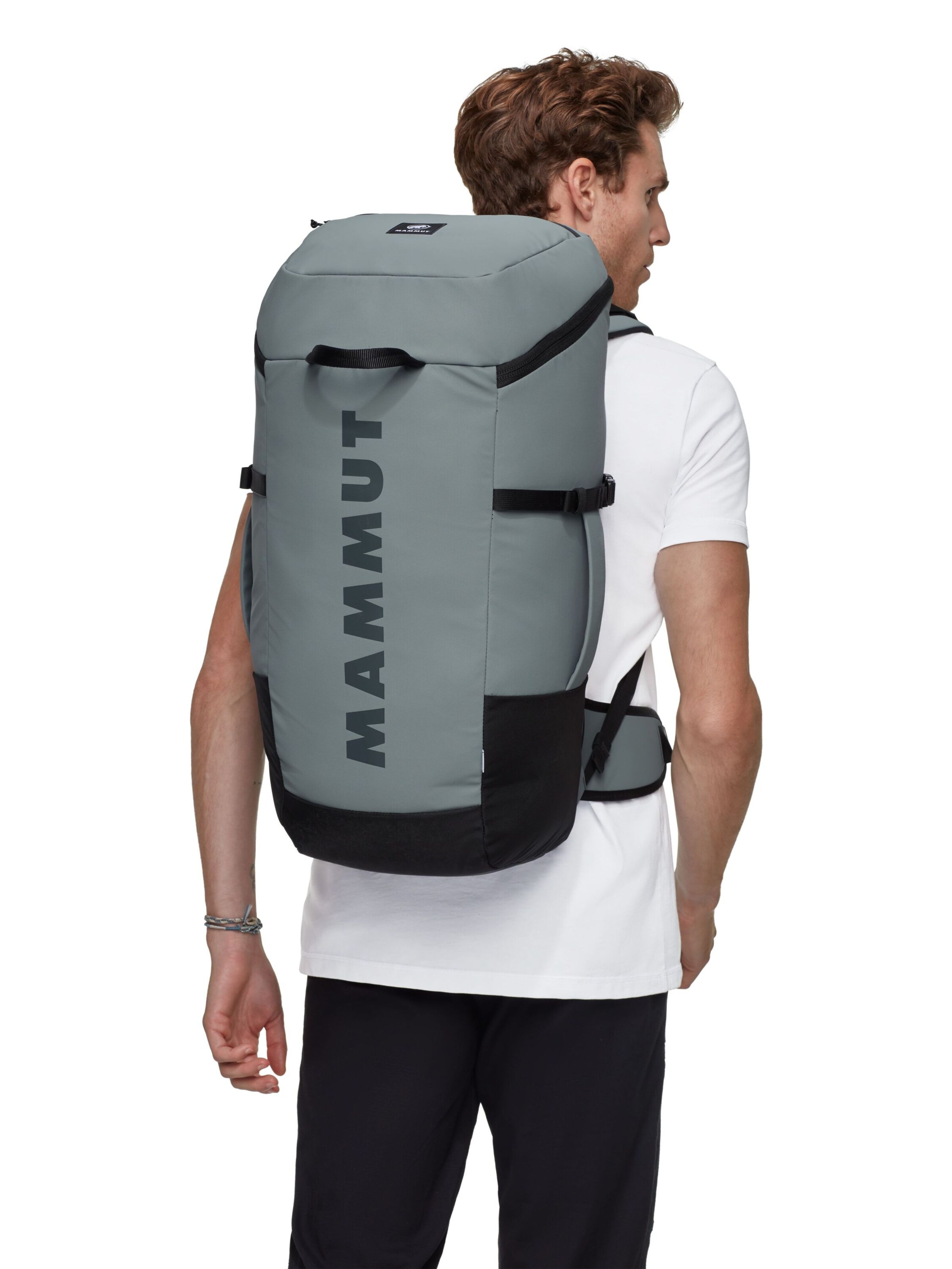 MAMMUT Sports Backpack 'Neon' in Black