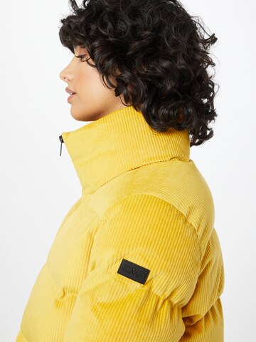 Veste outdoor CMP en jaune