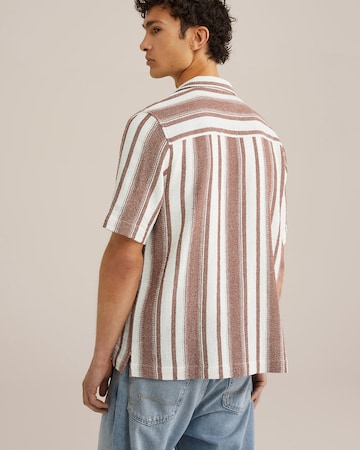 WE Fashion Comfort Fit Πουκάμισο σε καφέ