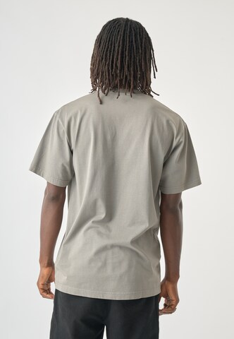 T-Shirt 'Forgotten Classic Tee' Cleptomanicx en gris