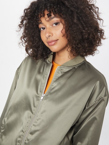 Urban Classics Between-Season Jacket in Green