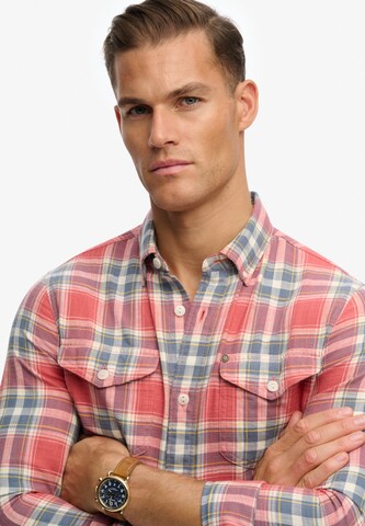 Coupe regular Chemise Superdry & Co en rouge