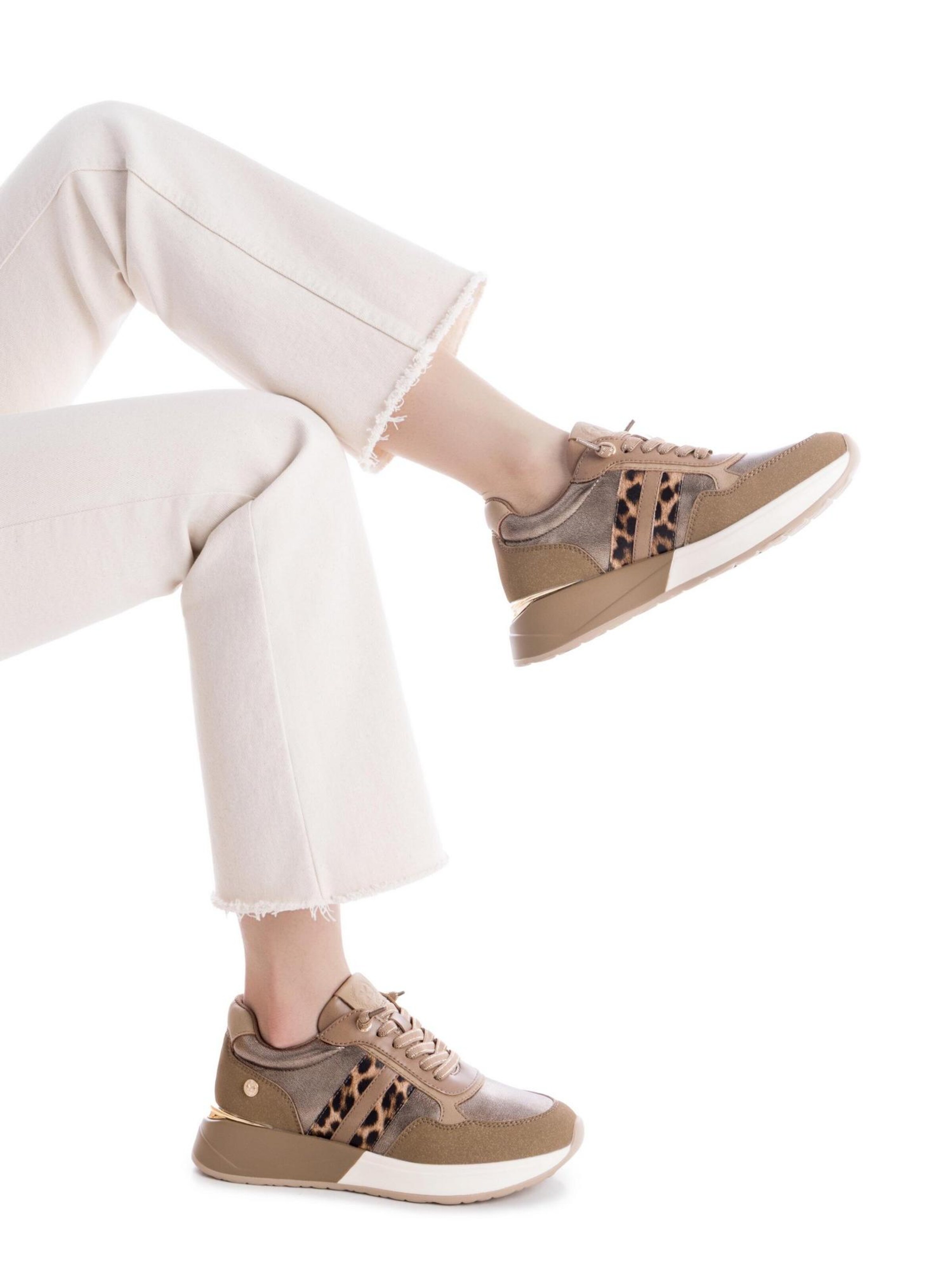 Chaussure de sport '14467202' Xti en gris