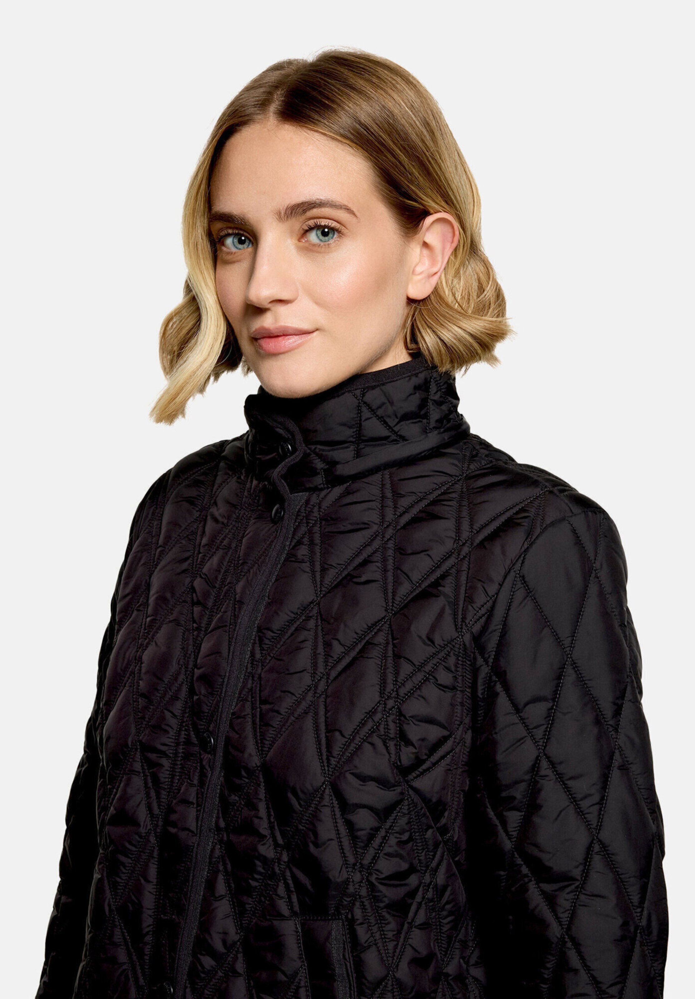 Betty Barclay Outdoorjacke mit abnehmbarer Kapuze in Schwarz