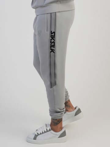 Effilé Pantalon SikSilk en gris