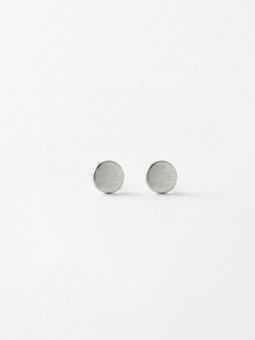 DNSK Copenhagen Øreringe 'TYRA Waterproof Silver Stainless Steel Post Earrings – Sanded Finish' i sølv: forside