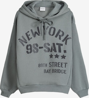 Sweat-shirt Bershka en gris : devant