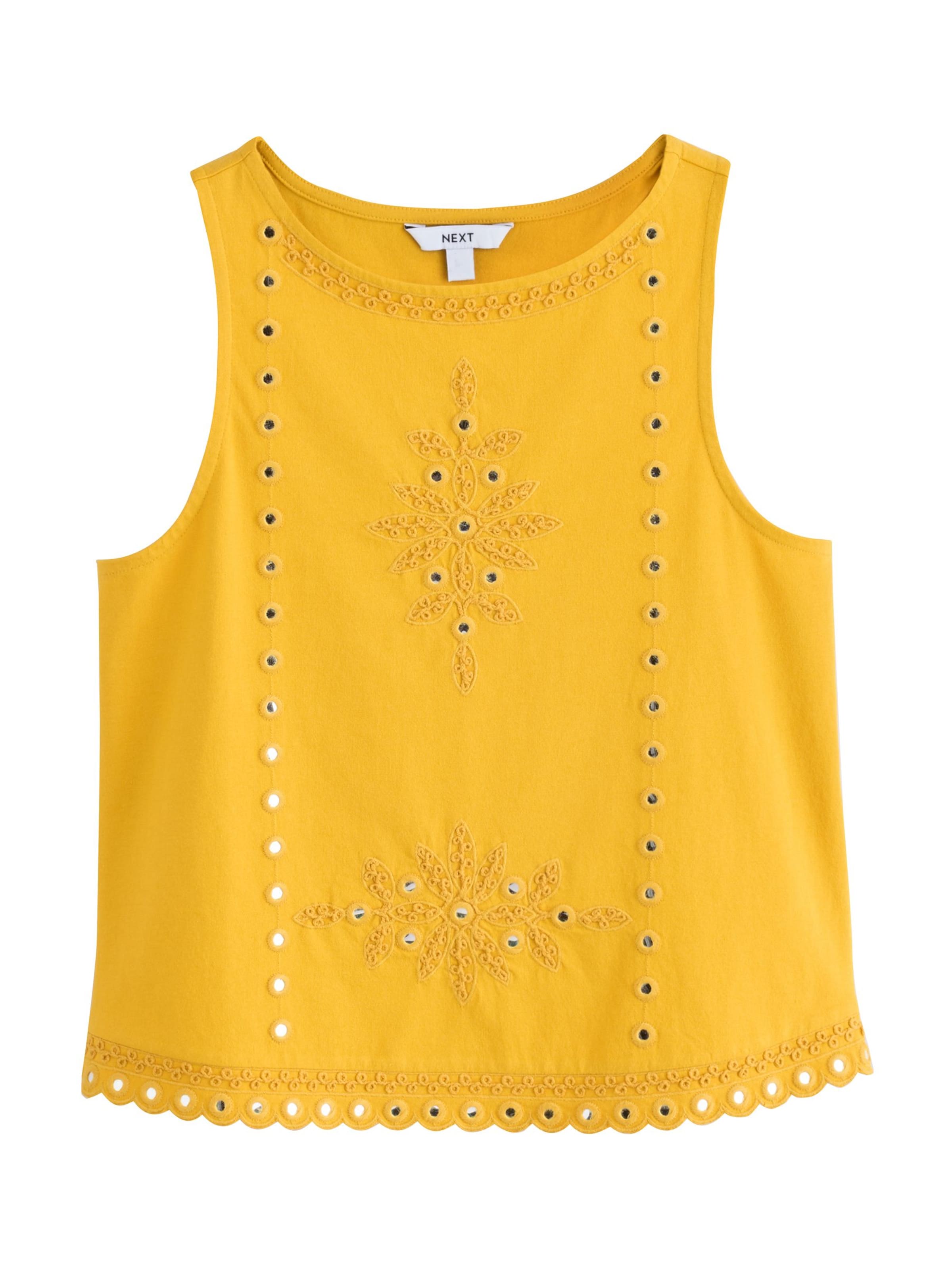 Next Top in Yellow: front