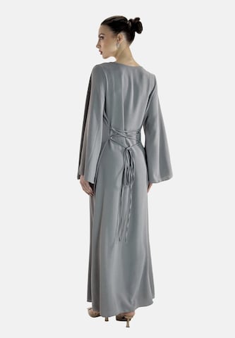 Elara Jurk in Grijs