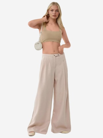 Wide leg Pantaloni con pieghe di Hiccup in beige