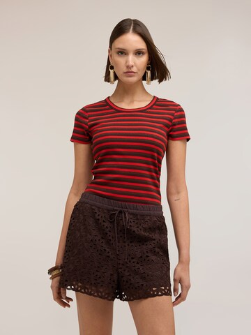 T-shirt MOTIVI en rouge