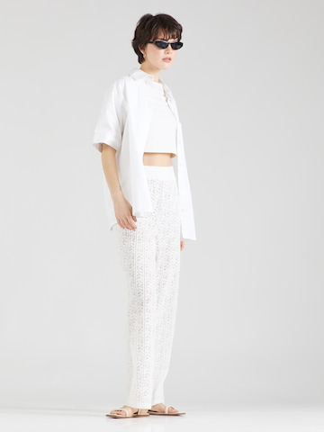 Loosefit Pantalon 'Mona' A-VIEW en blanc