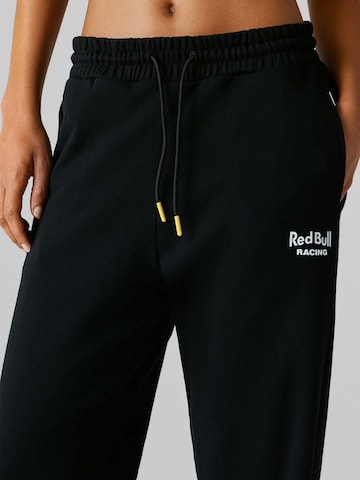 Red Bull Racing x Pepe Jeans Regular Broek in Zwart