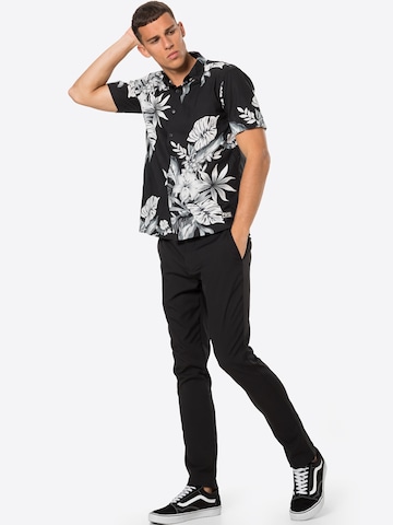 Superdry Comfort fit Koszula w kolorze czarny
