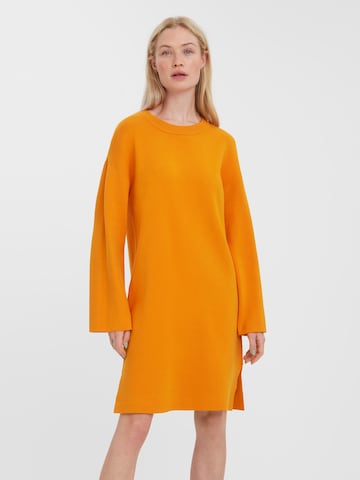VERO MODA Knitted dress in Orange: front