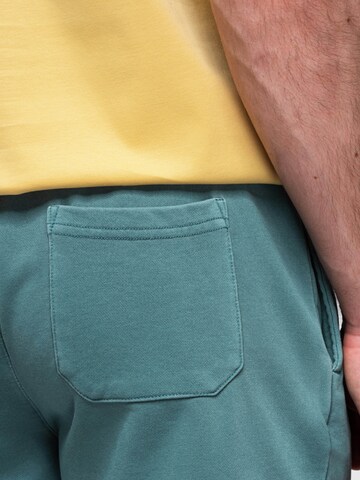 Largi Pantaloni sport de la Ombre pe verde