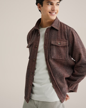 WE Fashion Mugav suurus Triiksärk, värv punane