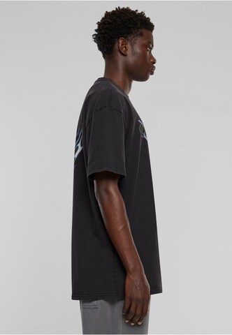 melns MT Upscale T-Krekls ' Cagedchrome'
