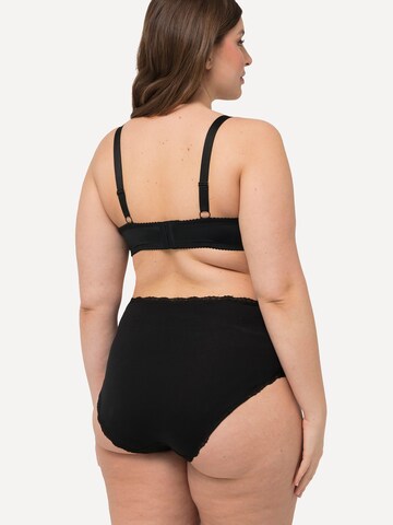 T-shirt Reggiseno di Ulla Popken in nero