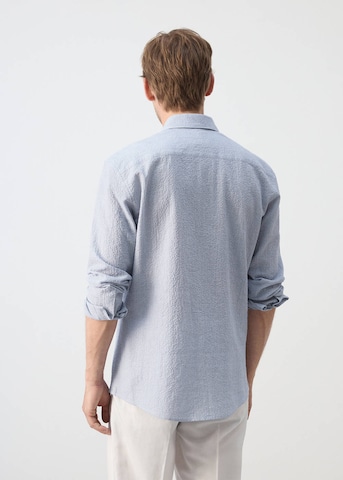 MANGO MAN Slim Fit Hemd 'Kissos' in Blau