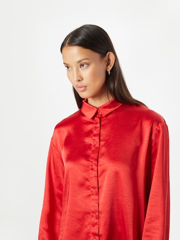 Camicia da donna di BZR in rosso