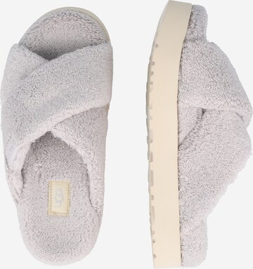 Pantoufle UGG en gris