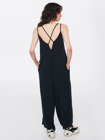 Twist Jumpsuit in Schwarz