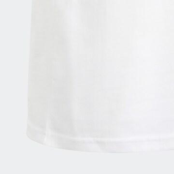 T-Shirt fonctionnel ADIDAS SPORTSWEAR en blanc