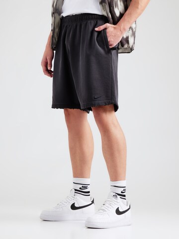 Nike Sportswear Обычный Штаны в Черный: спереди