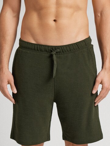 INTIMISSIMI Regular Pants in Green: front