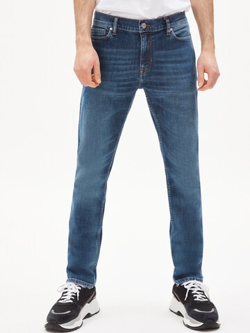ARMEDANGELS Slimfit Jeans 'Iaan' in Blau: Vorderseite