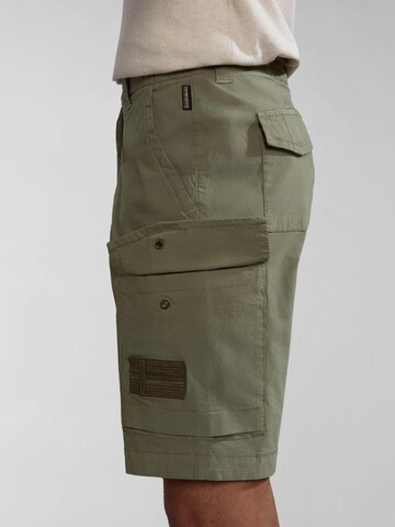 NAPAPIJRI Regular Trousers in Green