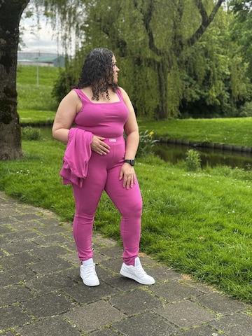 Mowi Fit Tracksuit in Pink