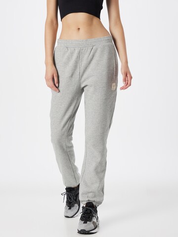 Hummel Tapered Broek in Grijs: voorkant