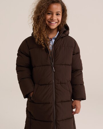 WE Fashion Coat in Brown: front