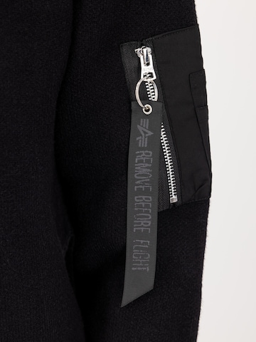 ALPHA INDUSTRIES Pullover in Schwarz: Seite