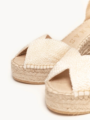 Sandalo con cinturino 'Alpargata Cuña 10 cm' di Alhamas in beige